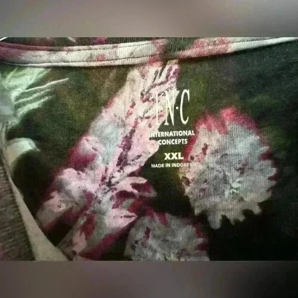 INC Tee in Floral Pattern 2X - Picture 2 of 4